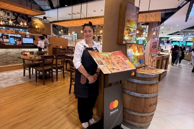 welcome to Piri Piri Paragon